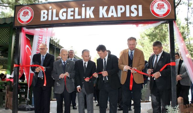 SDÜ’de “Bilgelik Kapısı” Açılışı Gerçekleştirildi