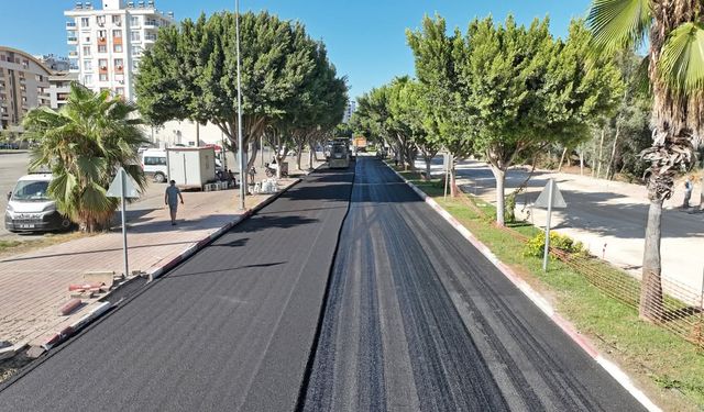 Antalya’da yol ve kaldırımlar güçleniyor!