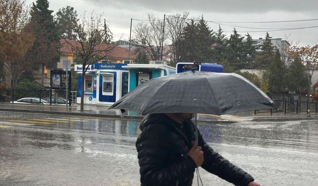 Kentte Yoğun Yağış Uyarısı: Belediye Önlemlerini Aldı