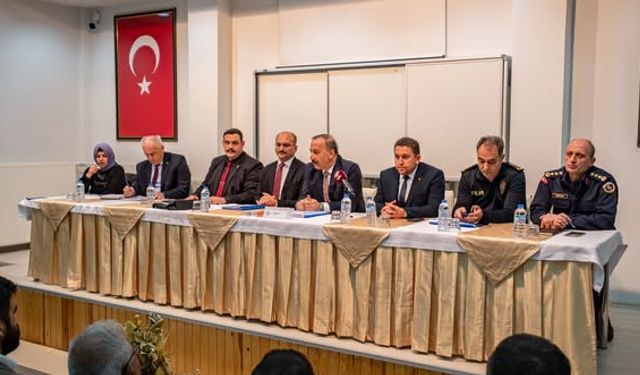 Yalvaç’ta Muhtarlar Toplantısı Gerçekleşti