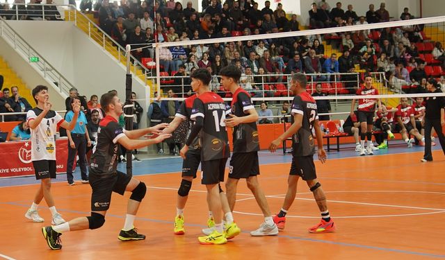 Acıpayam’da Tarihi Gün: İlçe Takımı İlk İç Saha Maçına Çıktı