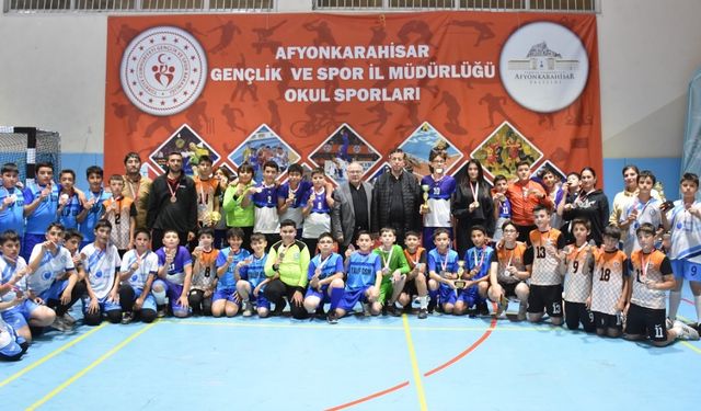 Afyonkarahisar’da Yıldız Erkekler Hentbol Şampiyonusu