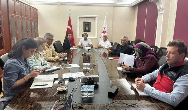 Antalya’da 2025 Yılı 3. Tahmin Bitkisel Üretim İBS Veri Girişleri İl Komisyon Toplantısı Yapıldı