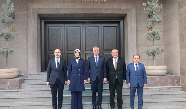 Bakan Memişoğlu Afyonkarahisar'a Geldi