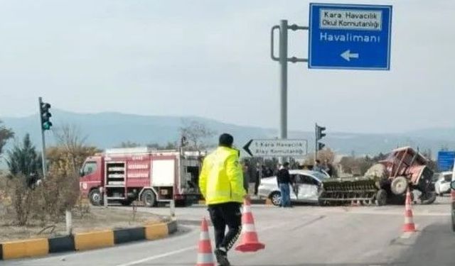 Isparta Havalimanı Kavşağında Feci Kaza