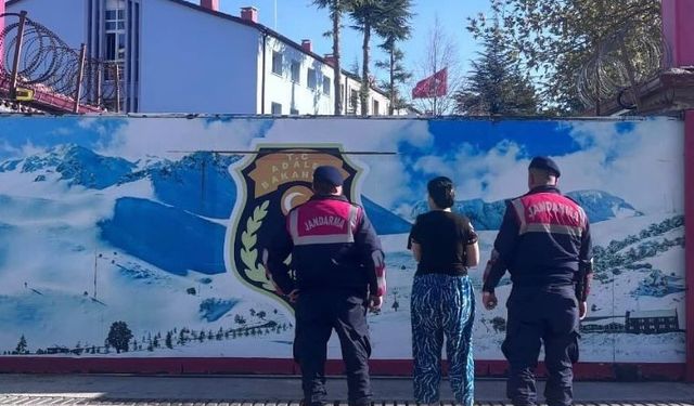 Isparta Jandarmasından Kaçak Hükümlüye Operasyon