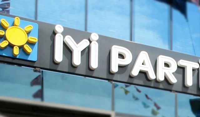 İYİ Parti Kongresi’nde Ali Adnan Kaya Güven Tazeledi