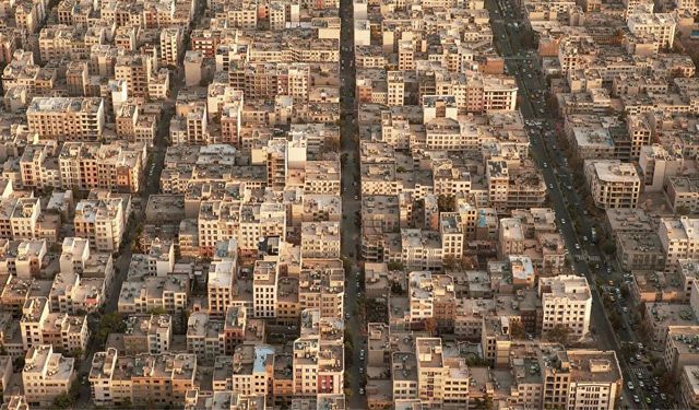 İran’da okullarda yüz yüze eğitime ara verildi