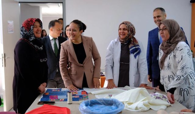 Yenilenen Halk Eğitim Merkezini Yerinde İncelendi