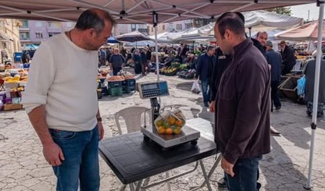 Pazaryerinde Terazi ve Ölçü Aletleri Denetlendi