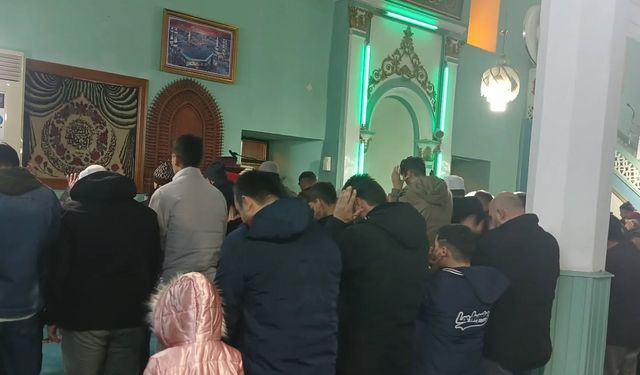 Yalvaç’ta sabah namazı buluşmasına yoğun ilgi