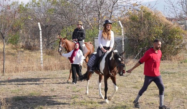 SDÜ Keçiborlu’da Öğrenciler Geleneksel Sporlarla Buluştu
