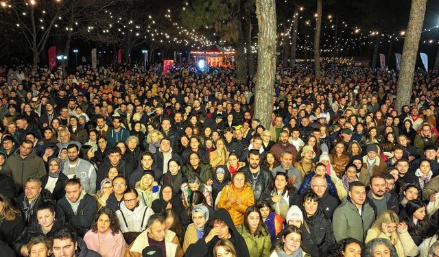 Denizli’de Yılbaşı Festivali Coşkusu Sürüyor