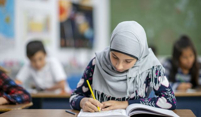 AİHM Kararı Sonrası Belçika’da Okullarda Başörtüsü Uygulaması