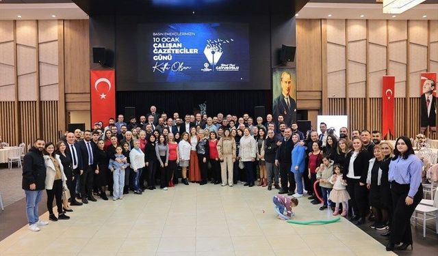Başkan Çavuşoğlu gazetecilerle bir araya geldi