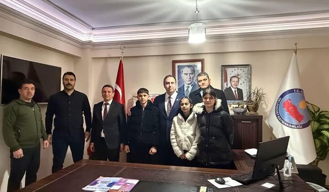 Gelendost Kaymakamlığı Şampiyon Sporcuları Ağırladı