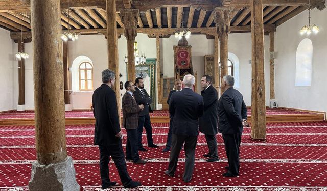 Gelendost’ta Tarihi Yapılar İçin İnceleme Ziyareti