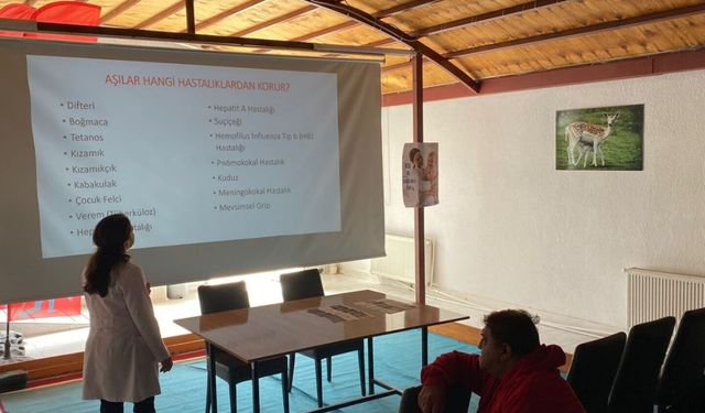 Eğirdir Huzurevi’nde “Bulaşıcı Hastalıklar ve Aşı” Eğitimi Düzenlendi