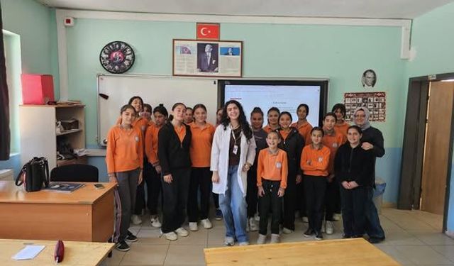 Gelendost’ta Öğrencilere "Ergenlik" Rehberi