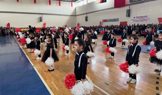 Şarkikaraağaç’ta 23 Nisan Coşkusu