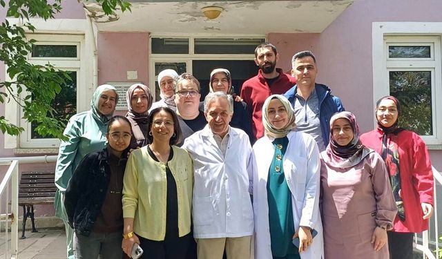 44 Yılın Ardından Beyaz Önlüğüne Veda Etti