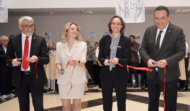 SDÜ Eczacılık Fakültesi'nde Uygulama Eczanesi Açıldı
