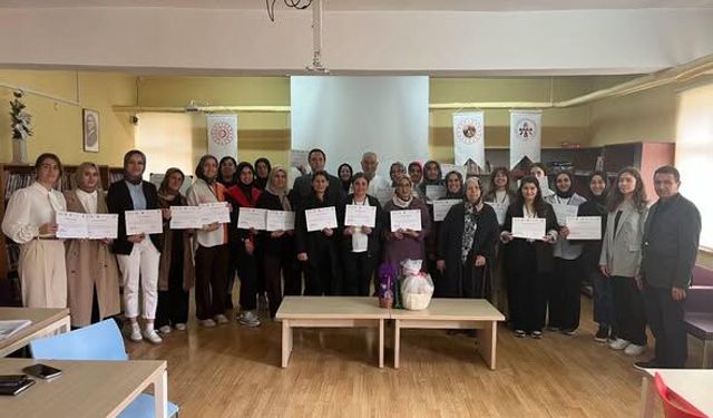 Gelendost’ta Kadınlara Yönelik e-Ticaret Eğitimi Tamamlandı