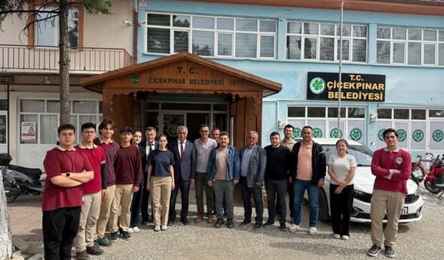 Isparta’da Öğrencilere “Tarımda Yapay Zeka” Eğitimi