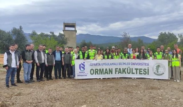 ISUBÜ Orman Fakültesi Öğrencilerinden Edremit'e Teknik Gezi