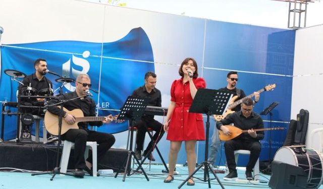 ISUBÜ Sahne Orkestrası İlk Konseriyle Beğeni Topladı