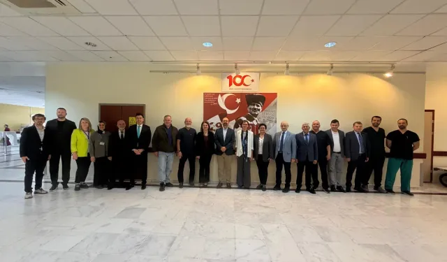 SDÜ Hastanesi Personeli Bayramlaşma Töreninde Buluştu