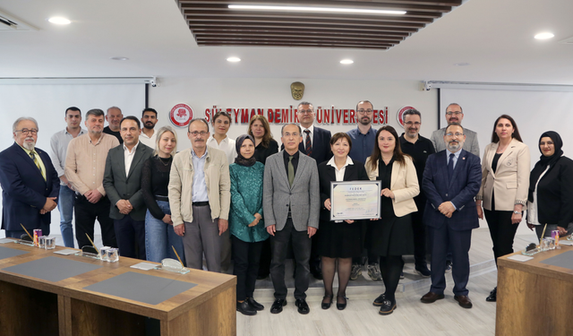 SDÜ Kimya Bölümü 5 Yıllığına Akredite Edildi