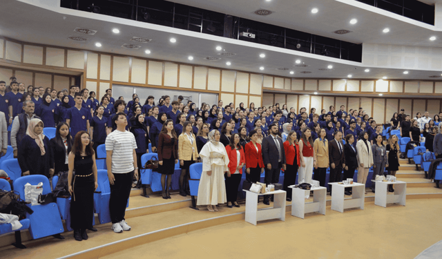 Sdü’de Hemşirelik Öğrencilerinin Üniforma Giyme Heyecanı