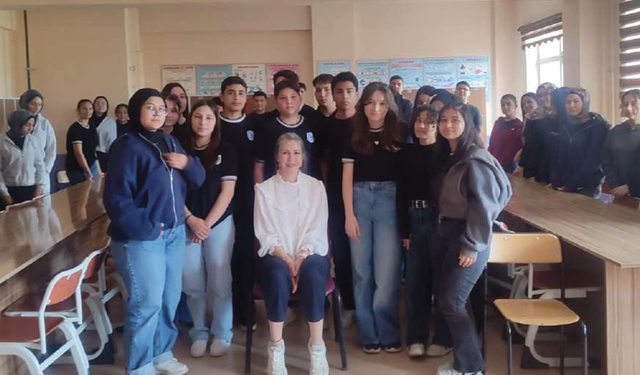SDÜ’den Gençlere Motivasyon ve Kişisel Gelişim Söyleşisi
