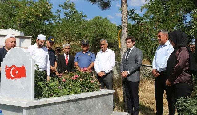 Şarkikaraağaç'ta Şehit Kabri ve Ailesine Vefa Ziyareti