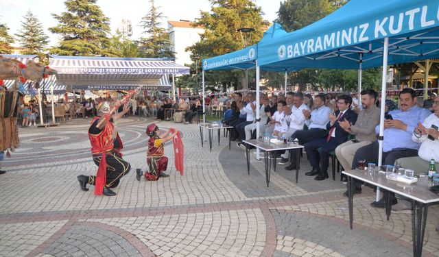 Uluslararası Halk Dansları İzleyenlerden Tam Not Aldı