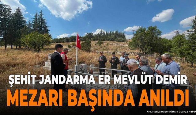 Şehit Mevlüt Demir Kabri Başında Anıldı