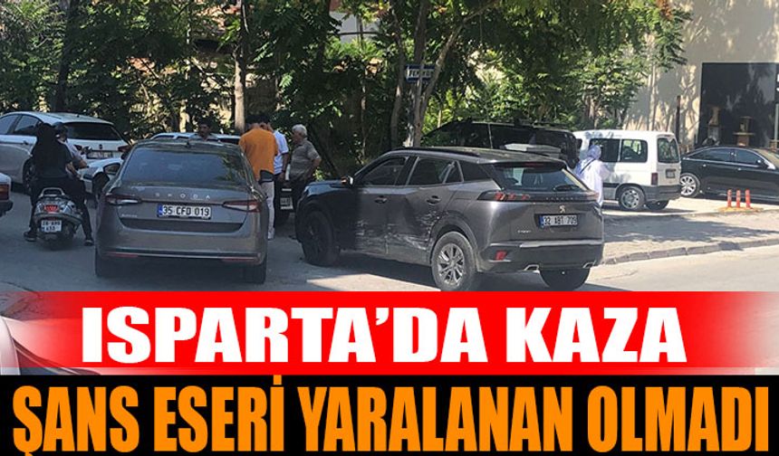 Isparta’da Maddi Hasarlı Trafik Kazası