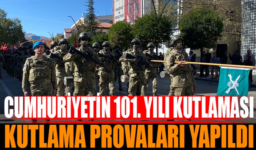 Isparta'da 29 Ekim Kutlamalarına Genel Prova Yapıldı