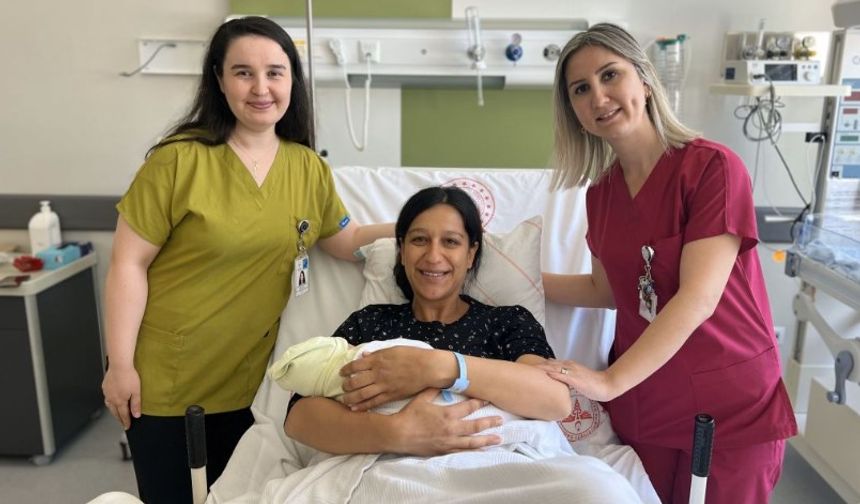 Ebelikten Anneliğe: Yasemin Şimşek’in 4100 Gramlık Doğum Hikayesi