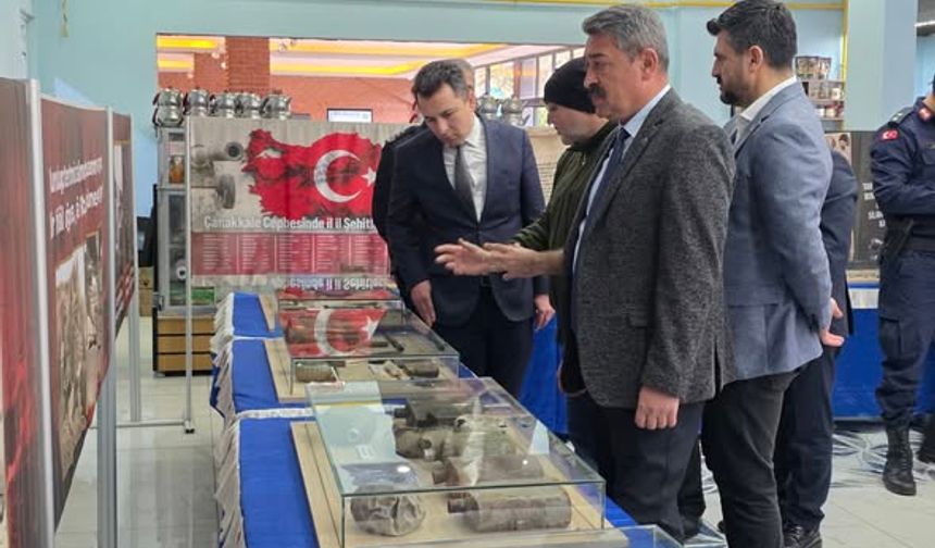 Şarkikaraağaç’ta Gezici Çanakkale Müzesi Açıldı