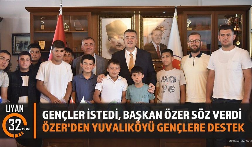 Başkan Özer'den Yuvalıköyü Gençlerine Halı Saha Sözü