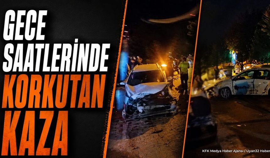 Isparta'da İki Otomobil Çarpıştı: Savrulan Araçlar Kaldırıma Çıktı