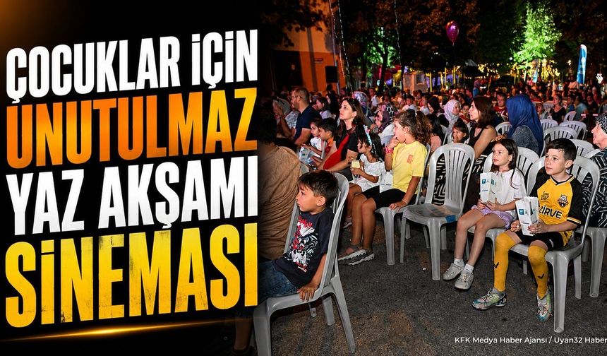 Isparta'da Mahallelerde Yaz Akşamı Çocuk Sineması Keyfi