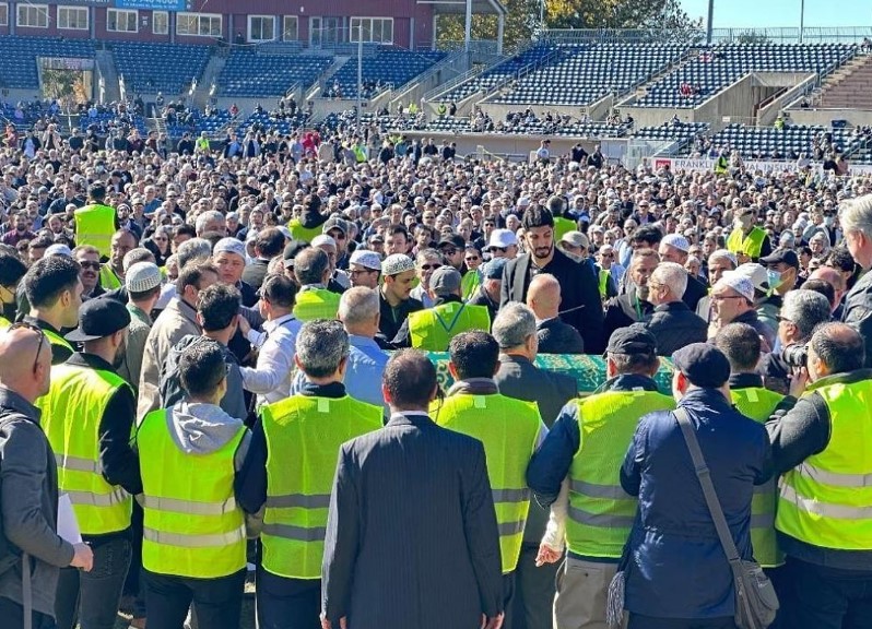 Fetullah Gulen E 5 Bin 500 Kisilik Stadyumda Cenaze Toreni1