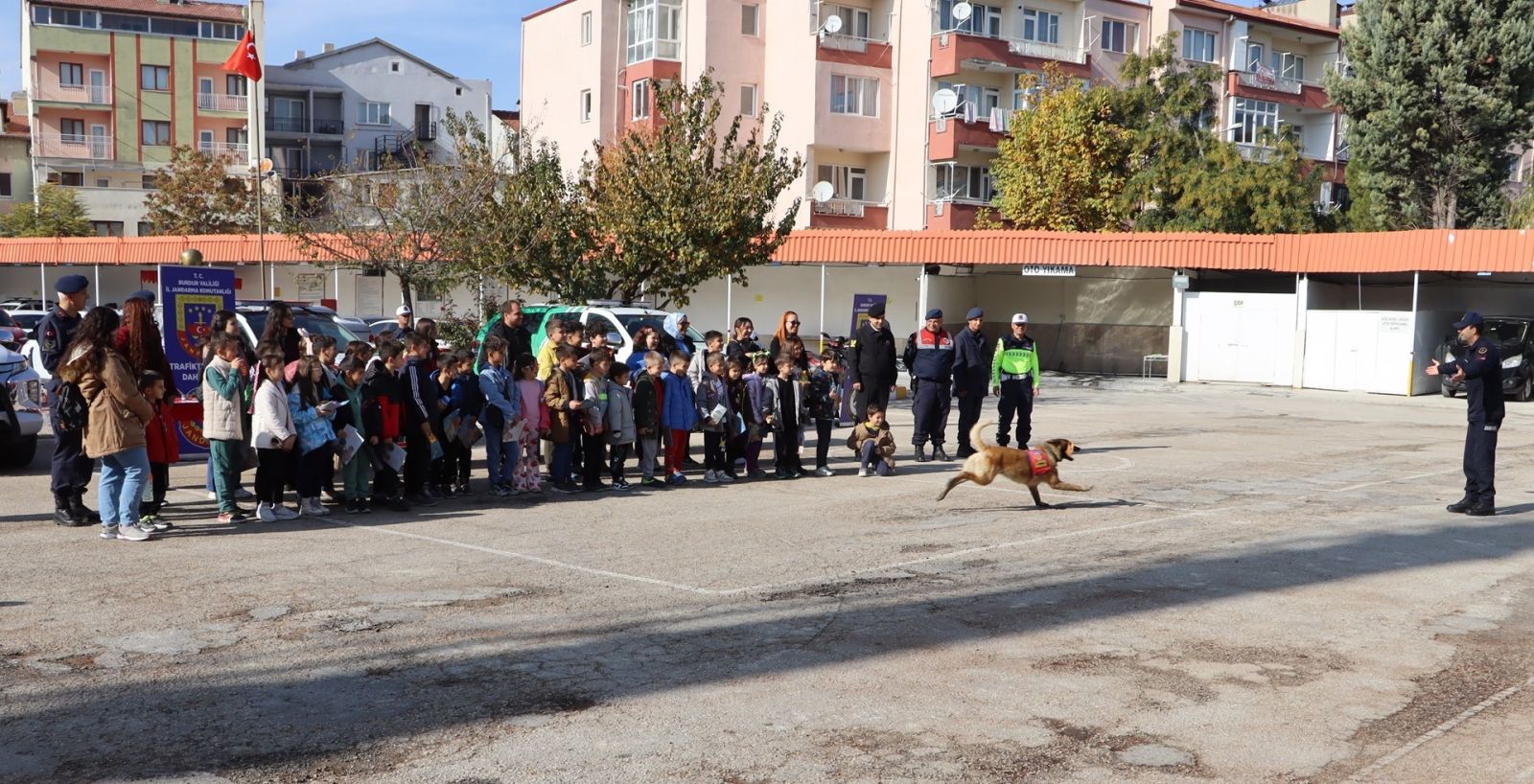 Jandarma’dan Miniklere Eğitim Teknoloji Ve Görevler Tanıtıldı 6