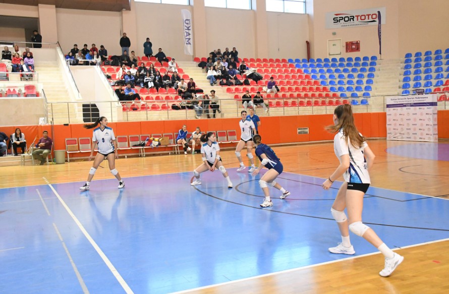 Abu Voleybol Takimi1