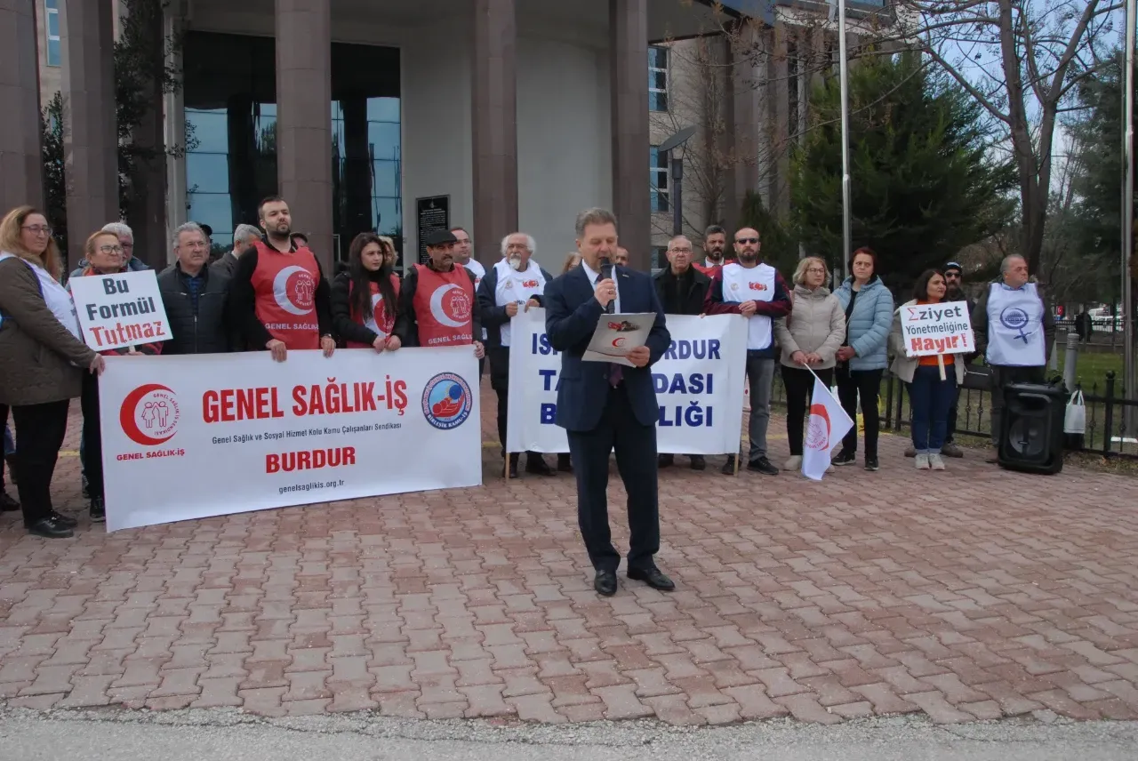 Burdur’da Sağlık Emekçileri İş Bıraktı 2