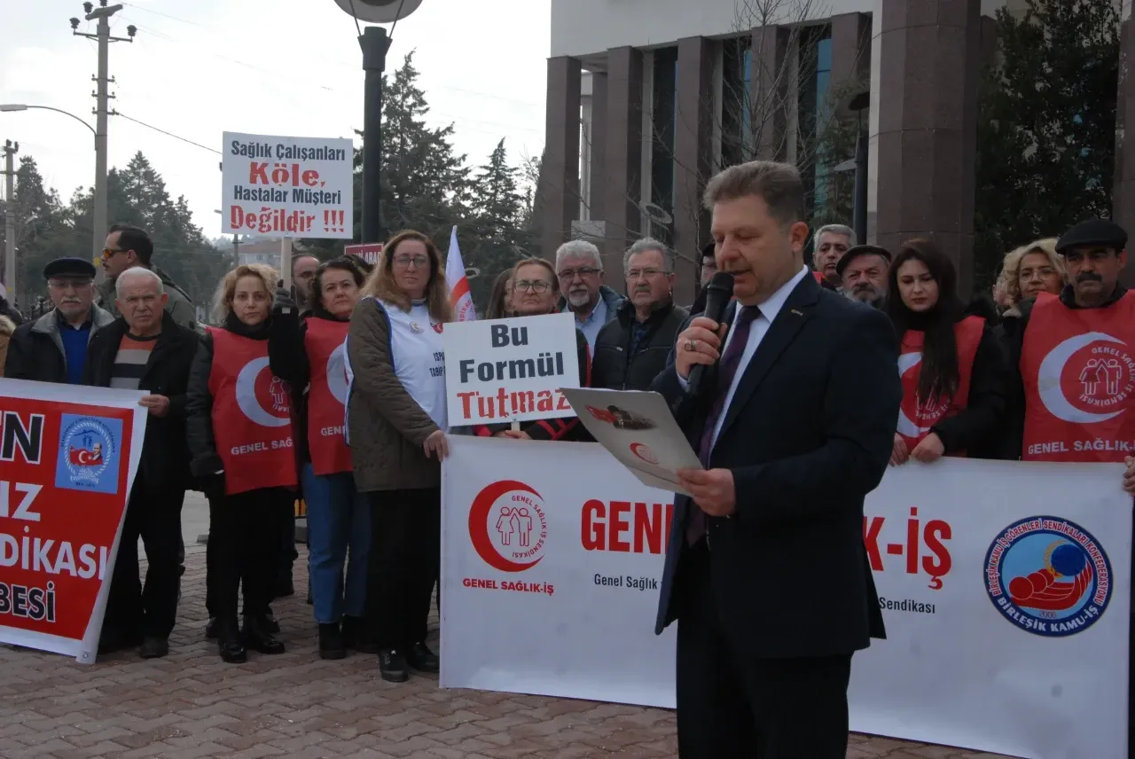 Burdur’da Sağlık Emekçileri İş Bıraktı 4