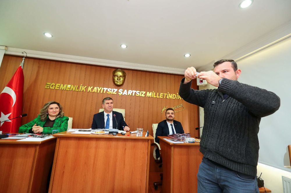 Burdur’da Şebeke Suyu Kalitesi Arttı Başkan Mecliste Test Etti Kapak 2